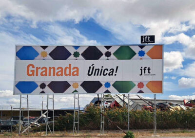 Instalación de vallas para JFT Comunicación en el Aeropuerto de Granada